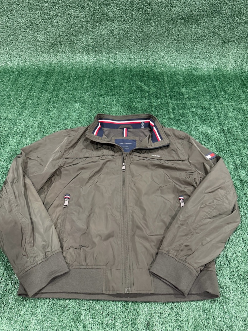 VTG Tommy Hilfiger Men's Olive Windbreaker Jacket